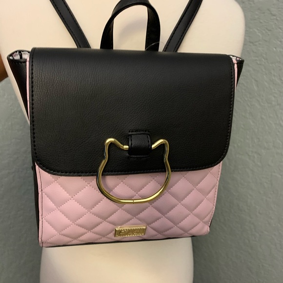 Betsey Johnson Handbags - 🆕Betsey Johnson | Square Backpack